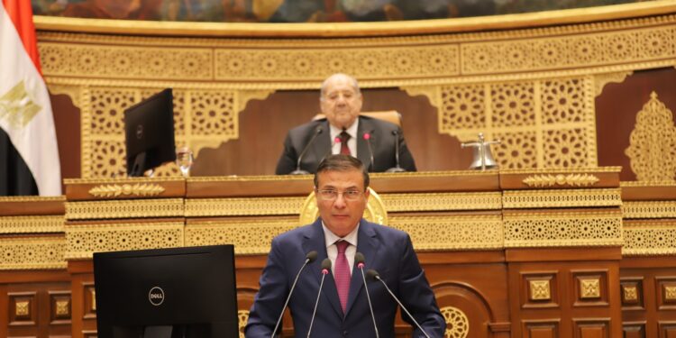 وزير الزراعة يستعرض أمام مجلس الشيوخ سياسة الوزارة لدعم وتمكين الفلاح 1 وزير الزراعة أمام مجلس الشيوخ يستعرض جهود الدولة في مشروعات التوسع الأفقى لزيادة الرقعة الزراعية