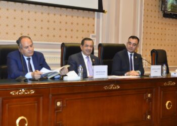 رئيس مركز البحوث يستعرض أمام نواب الشيوخ أهمية صناعة زيت الزيتون 