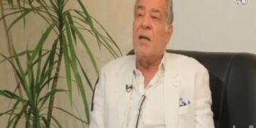 رحلة الدكتور أحمد نوار من «المدرسة» إلى «أرض المعركة» 5 رحلة الدكتور أحمد نوار من «المدرسة» إلى «أرض المعركة»