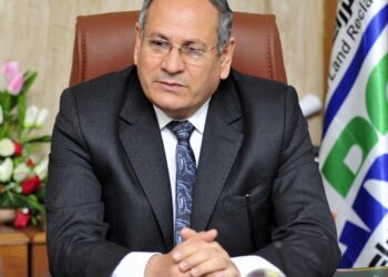 رئيس البحوث الزراعية يستعرض تقريرا عن أنشطة الإدارة المركزية للإرشاد الزراعي خلال أكتوبر 2024