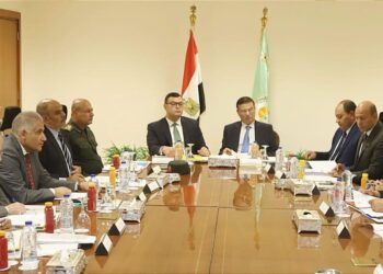 وزير الزراعة يترأس اجتماع مجلس إدارة هيئة التعمير والتنمية الزراعية بحضور وزيرا الري والإسكان