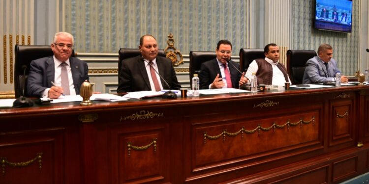 نائب وزير الزراعة للثروة الحيوانية: نسعى لتطوير السلالات المحلية لزيادة حجم الإنتاج 1 نائب وزير الزراعة للثروة الحيوانية: نسعى لتطوير السلالات المحلية لزيادة حجم الإنتاج