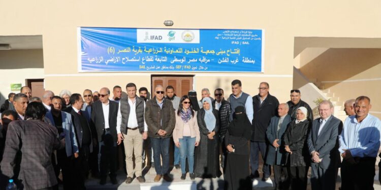 وزراء الزراعة والتخطيط والري ومحافظ المنيا يفتتحون الجمعية التعاونية الزراعية بقرية النصر في الفشن