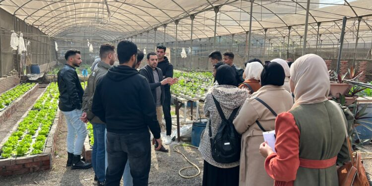 المركزي للمناخ الزراعي ينظم برنامج نظم الزراعة بدون تربة وإنتاج الفيرمكمبوست