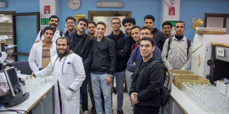 طلاب زراعة الأزهر في زيارة علمية للمركزي لمتبقيات المبيدات 1 متبقيات المبيدات