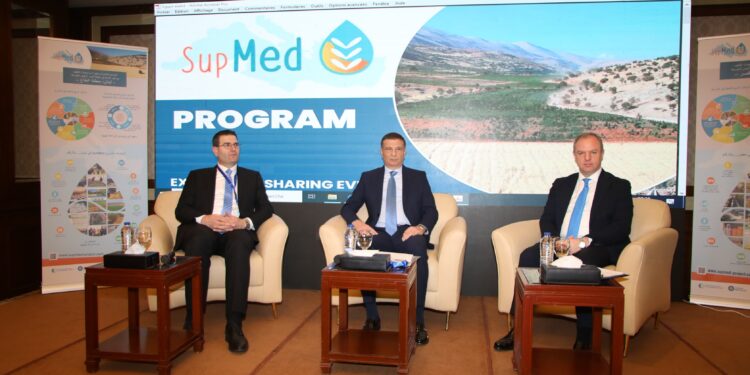 وزير الزراعة يفتتح ورشة العمل الاقليمية لمشروع الاستراتيجيات الجماعية للتكيف مع التغيرات المناخية 1 وزير الزراعة يفتتح ورشة العمل الاقليمية لمشروع الاستراتيجيات الجماعية للتكيف مع التغيرات المناخية