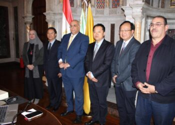 مركز بحوث الصحراء يبحث سبل تعزيز التعاون العلمي مع الصين في مجالات الزراعة والبيئة