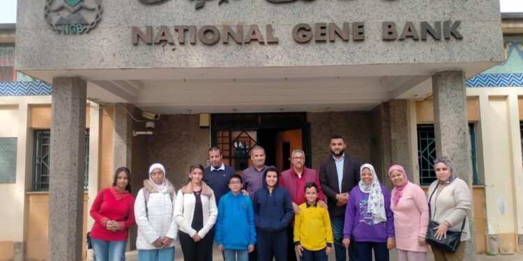 زيارة طلاب مدرسة الحي الأول للغات بالشيخ زايد للبنك القومي للجينات 1 القومي للجينات