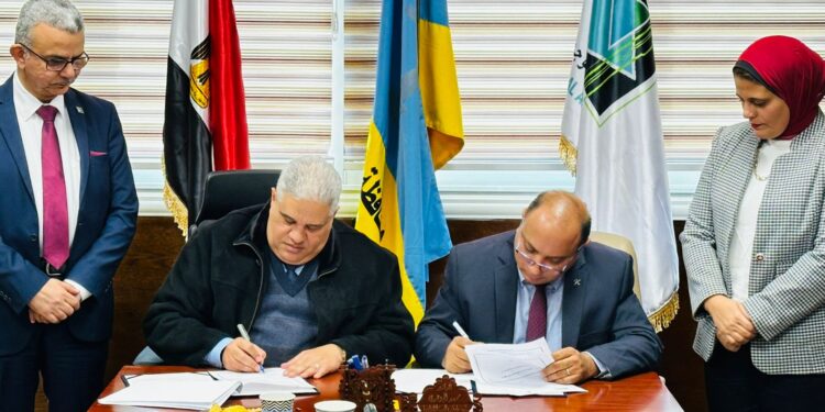 توقيع بروتوكول تعاون بين مشروع تنمية الاستزراع السمكي البحري وجامعة برج العرب التكنولوجية 1 الاستزراع السمكي