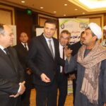 بالصور.. وزير الزراعة يكرم مزراعي القمح ويوجه بحملة قومية لمكافحة الحشائش على نفقة الوزارة 5 IMG 20241229 WA0016