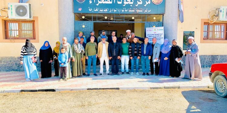 «بحوث الصحراء»: تدريب مزارعي الوادي الجديد على مكافحة الآفات 1 بحوث الصحراء