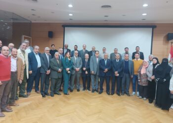 الأراضي والمياه