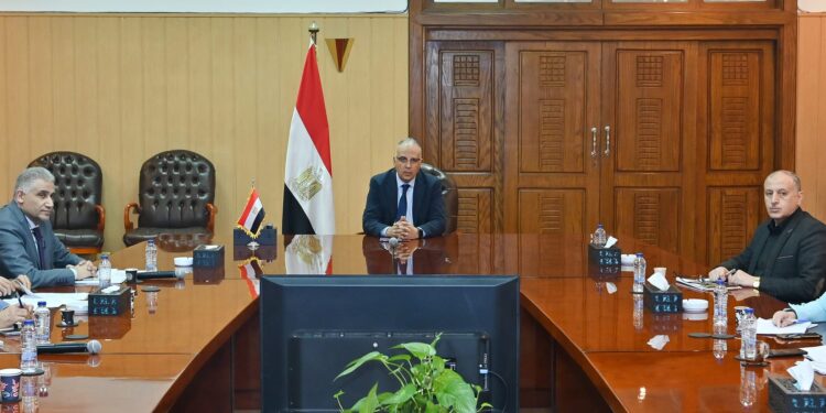 «الري» تتابع المشروعات القائمة على مياه الصرف الزراعى بالدلتا الجديدة وسيناء 1 الصرف الزراعى