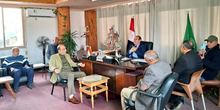 «زراعة الإسماعيلية»: توجه الإدارات بتكثيف النشاط الإرشادي..وفريق بحثي للمانجو 1 زراعة الإسماعيلية