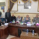 محافظ أسيوط يناقش مع أعضاء الجمعية الزراعية المركزية تسويق منتجات المزارعين الزراعية 12 الجمعية الزراعية