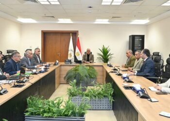 وزير الري يتابع موقف الدراسة المقترحة لتحديث منظومة إدارة المياه بمجموعة قناطر الدلتا