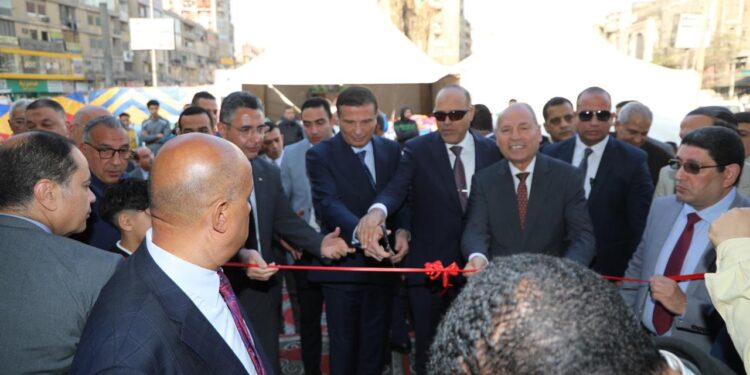 وزراء الزراعة والتموين والعمل ومحافظ القاهرة يفتتحون معرض أهلا رمضان بميدان باب الشعرية 1 وزير الزراعة