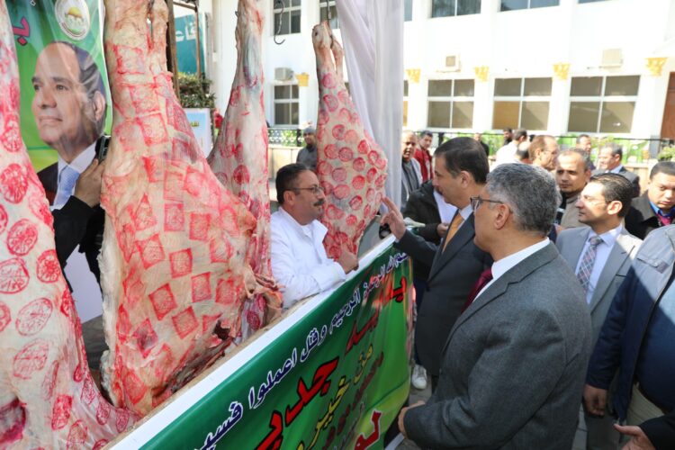 وزير الزراعة ومحافظ الجيزة يفتتحان معرضين للسلع والمنتجات الغذائية ومستلزمات رمضان