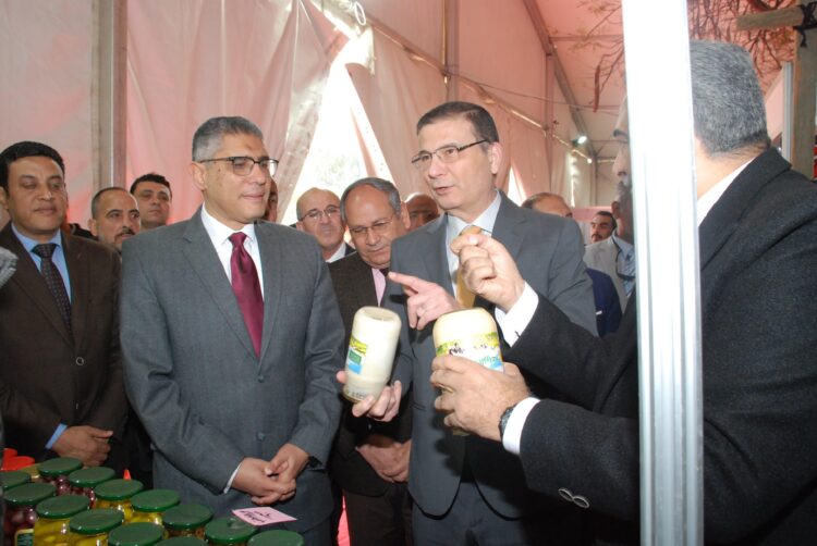 وزير الزراعة ومحافظ الجيزة يفتتحان معرضين للسلع والمنتجات الغذائية ومستلزمات رمضان