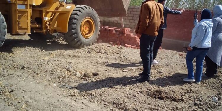 «زراعة دمياط» تزيل حالة تعدي..وتشكل لجنة مركزية لمتابعة ملف التعديات خلال إجازة العيد 1 زراعة دمياط