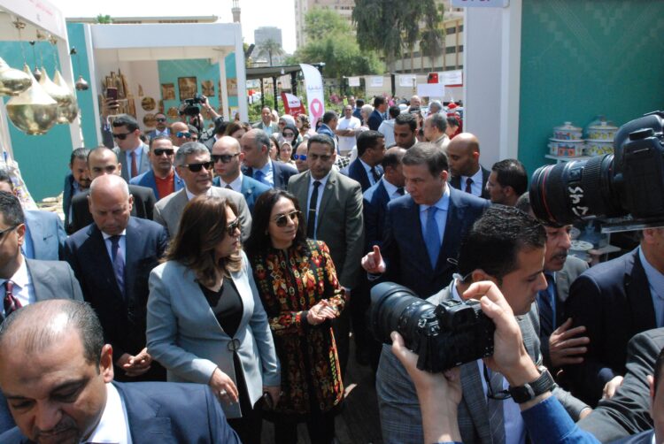 وزراء التضامن الاجتماعي والزراعة والتنمية المحلية يفتتحون معرض ديارنا زهور الربيع