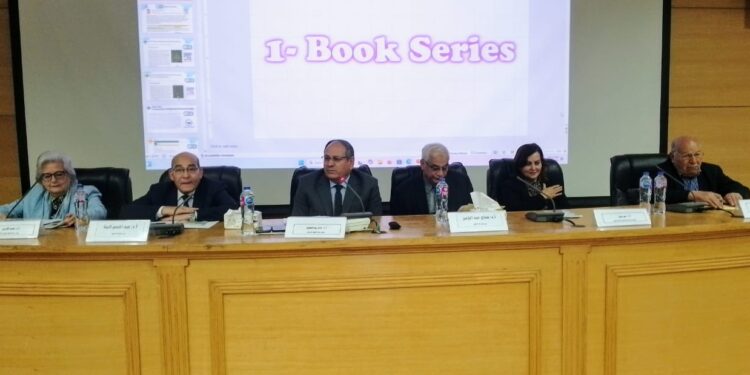 رئيس البحوث الزراعية يعقد اجتماعًا موسعًا لاستعراض خطة التطوير وإعادة الهيكلة بمشاركة الوزراء السابقين 1 البحوث الزراعية