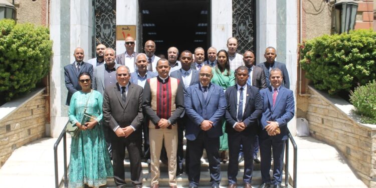 وزير زراعة مدغشقر يزور مركز البحوث الزراعية 1 وزير زراعة مدغشقر يزور مركز البحوث الزراعية