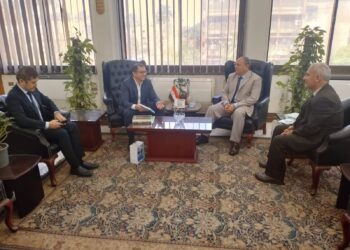 رئيس البحوث الزراعية يلتقي السفير الأوزبكستاني بالقاهرة لبحث سبل التعاون الزراعي