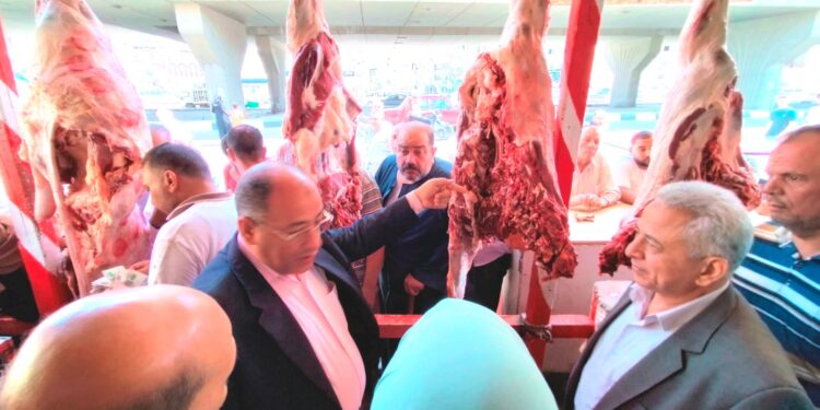 وكيل زراعة البحيرة يتفقد منافذ بيع اللحوم الطازجة والسلع الغذائية 1 زراعة البحيرة