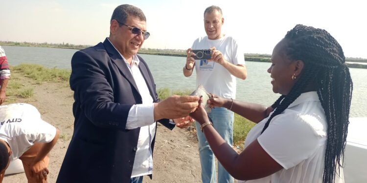 وفد مفوضية الاتحاد الأفريقي للثروة الحيوانية بكينيا يزور المركزي لبحوث الثروة السمكية لبحث سبل التعاون