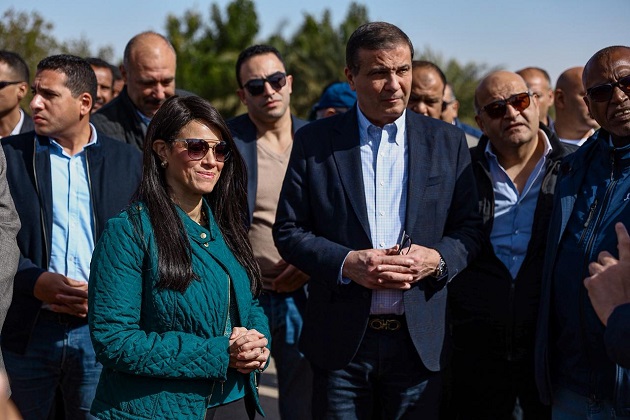 وزيرا التخطيط والزراعة ومحافظ أسوان يتفقدون أعمال المصرف الزراعي بمنطقة وادي الصعايدة 1 وادي الصعايدة