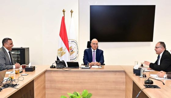 الري تبحث مع «المقاولون العرب» استخدام مواد طبيعية صديقة للبيئة في تأهيل الترع 9 الري تبحث مع «المقاولون العرب» استخدام مواد طبيعية صديقة للبيئة في تأهيل الترع