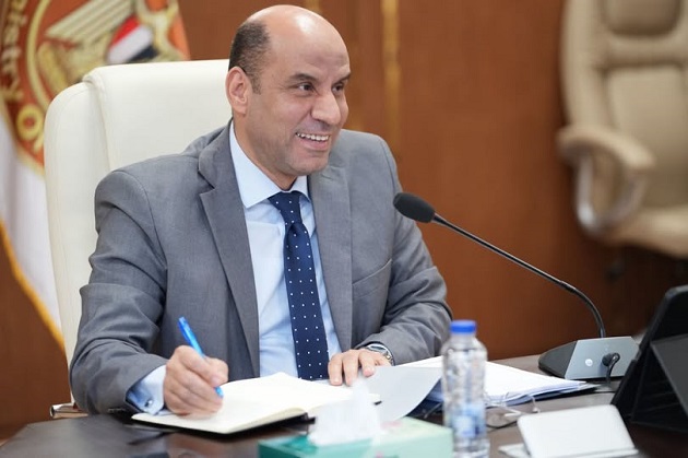 العمل