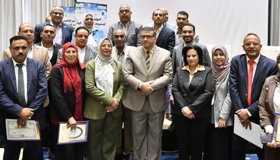 شركة نضارة حرير بسوهاج تحول مخلفات شرانق الحرير لـ مستحضرات تجميل 7 شركة نضارة حرير بسوهاج تحول مخلفات شرانق الحرير لـ مستحضرات تجميل